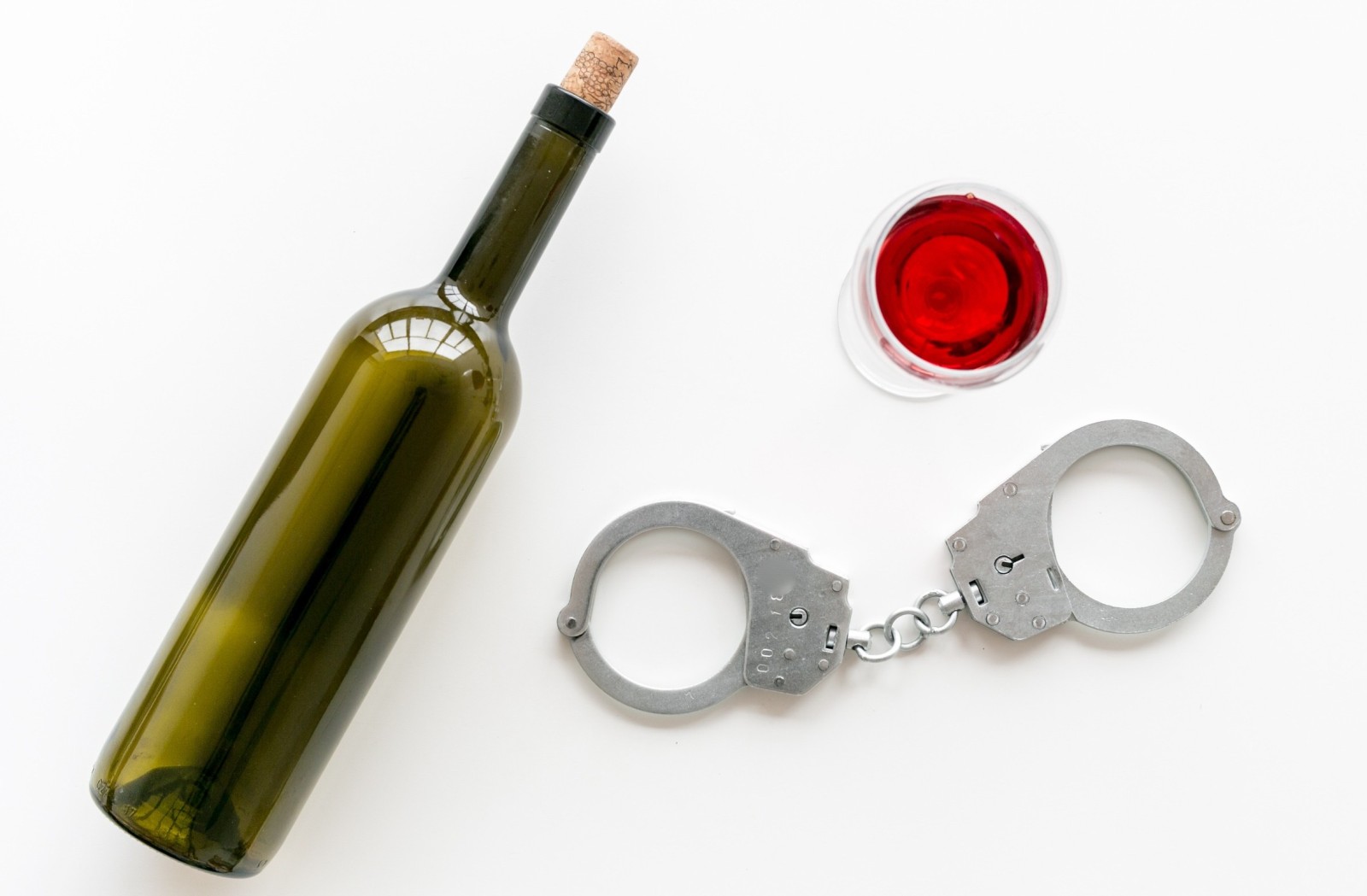 Contraffattore di Bordeaux condannato a cinque anni di carcere in Cina - Sequestrate bottiglie false di Petrus e Lafite