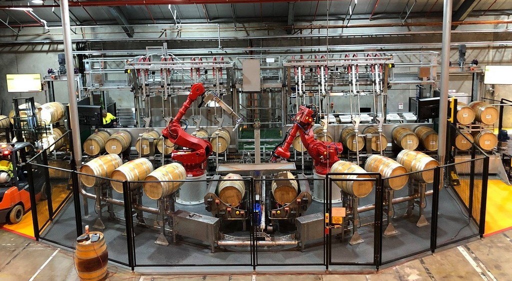 TWE apre un magazzino robotizzato per 125.000 tonnellate barriques - Il primo magazzino di barili completamente automatizzato al mondo
